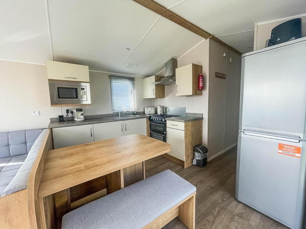 Hotel Lovely 8 Berth Caravan For Hire At Barmston Beach Holiday Park Ref 62002O Lund Exterior foto