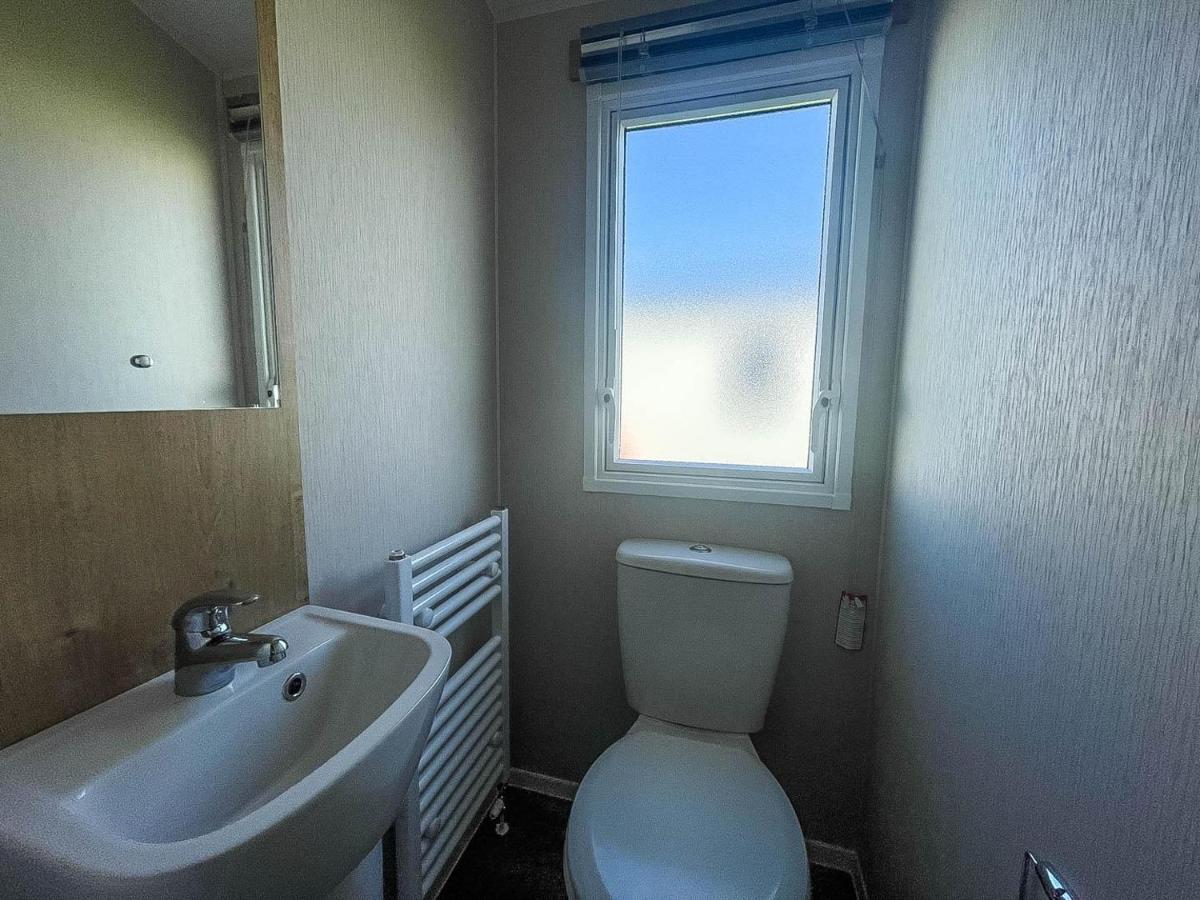 Hotel Lovely 8 Berth Caravan For Hire At Barmston Beach Holiday Park Ref 62002O Lund Exterior foto